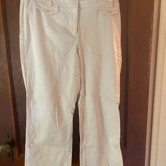 New York & Company Capris - Picture 6 of 8